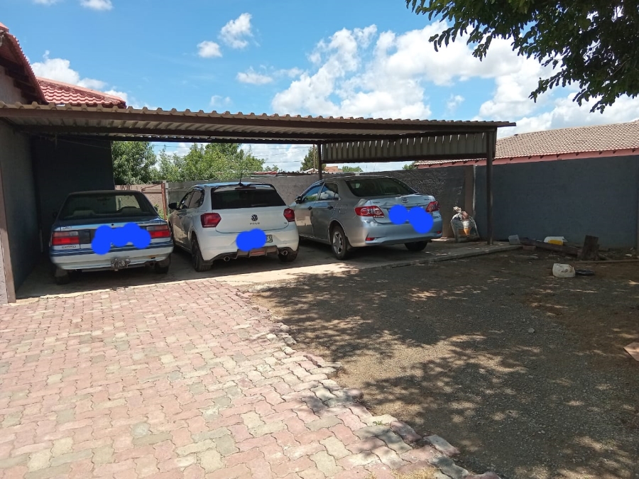 3 Bedroom Property for Sale in Botshabelo Free State